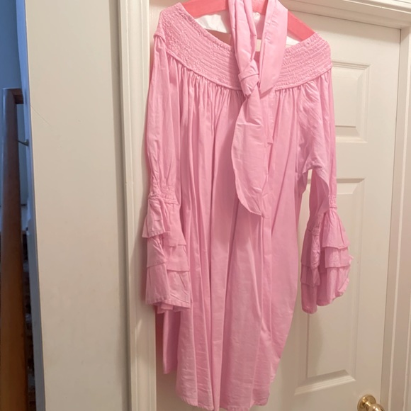 SOLD!!! True Pink On/Off Shoulder Puff Sleeve Pleated Shirt; unique design!. - Picture 7 of 7